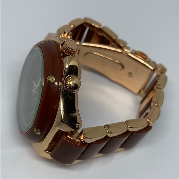 Michael Kors Pink Gold Tone Watch - Picture 7 of 7